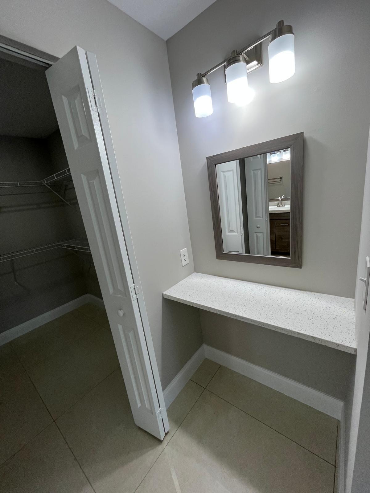 RAMBLEWOOD EAST CONDO - Residential