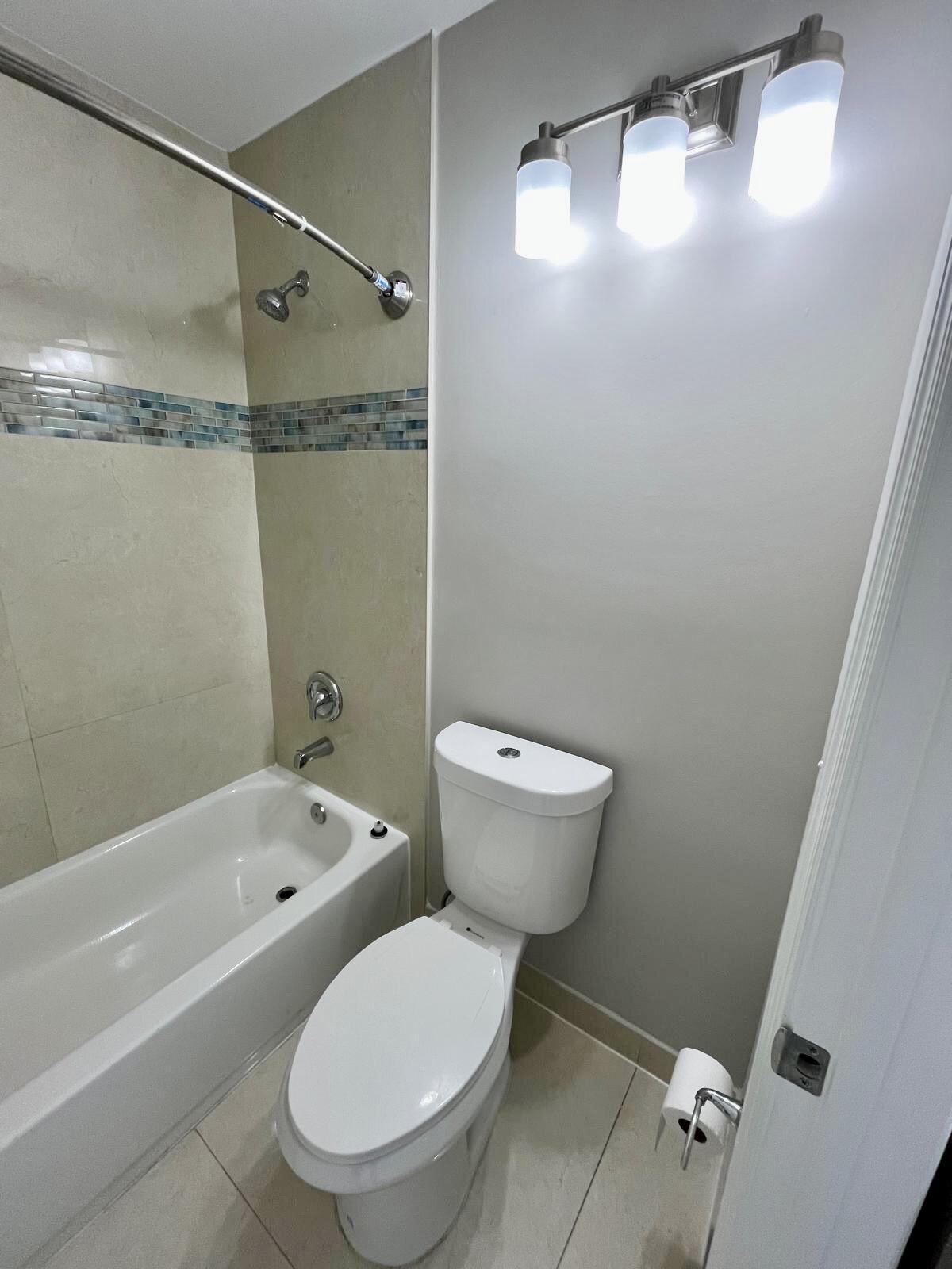 RAMBLEWOOD EAST CONDO - Residential