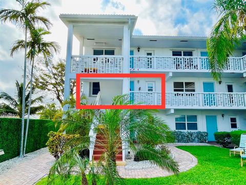 A home in Lauderdale By The Sea