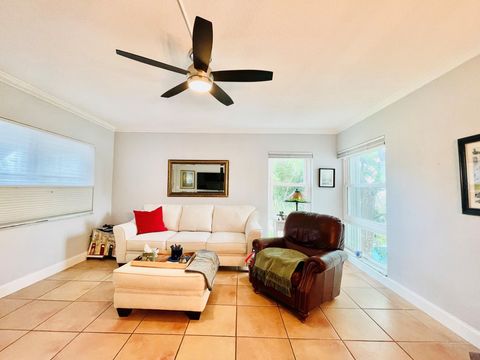 A home in Lauderdale By The Sea