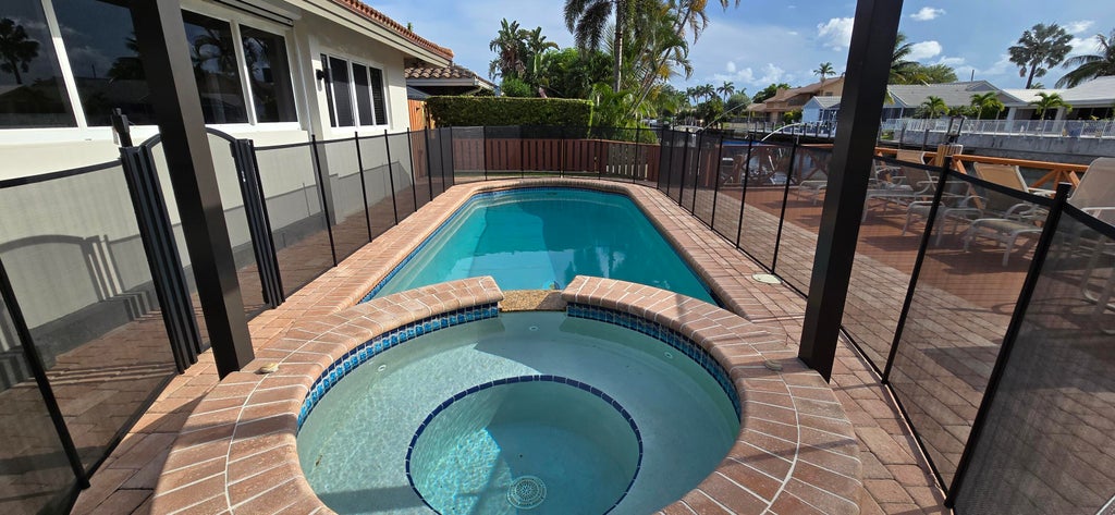 Photo of 4011 NE 27th Terrace, Lighthouse Point, FL 33064 (MLS # B26081594)
