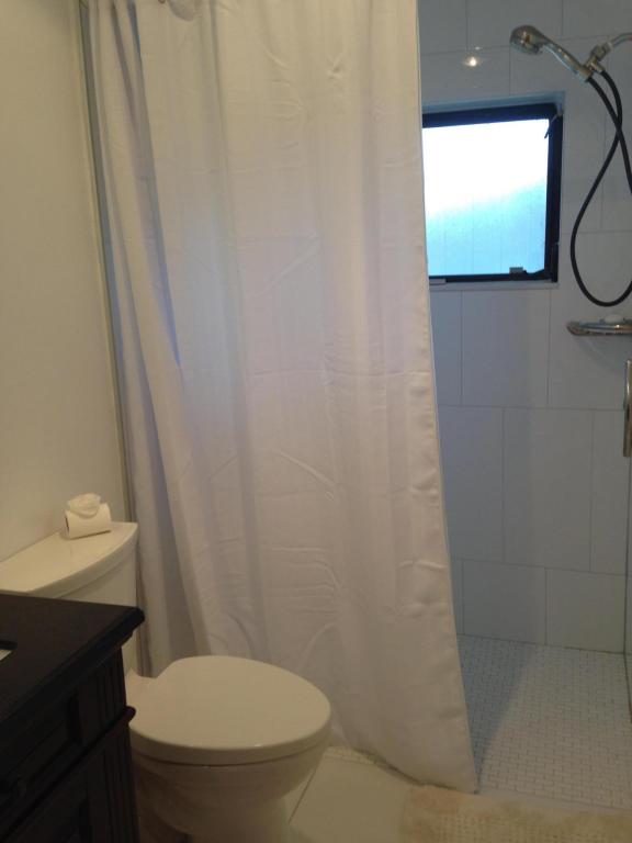 COCO WOOD LAKES SEC 2 - Residential Lease