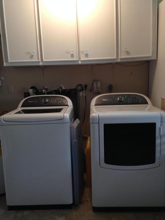 COCO WOOD LAKES SEC 2 - Residential Lease