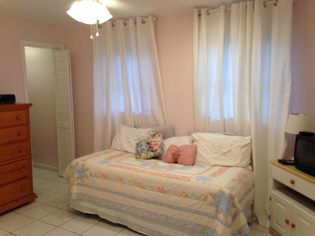 COCO WOOD LAKES SEC 2 - Residential Lease