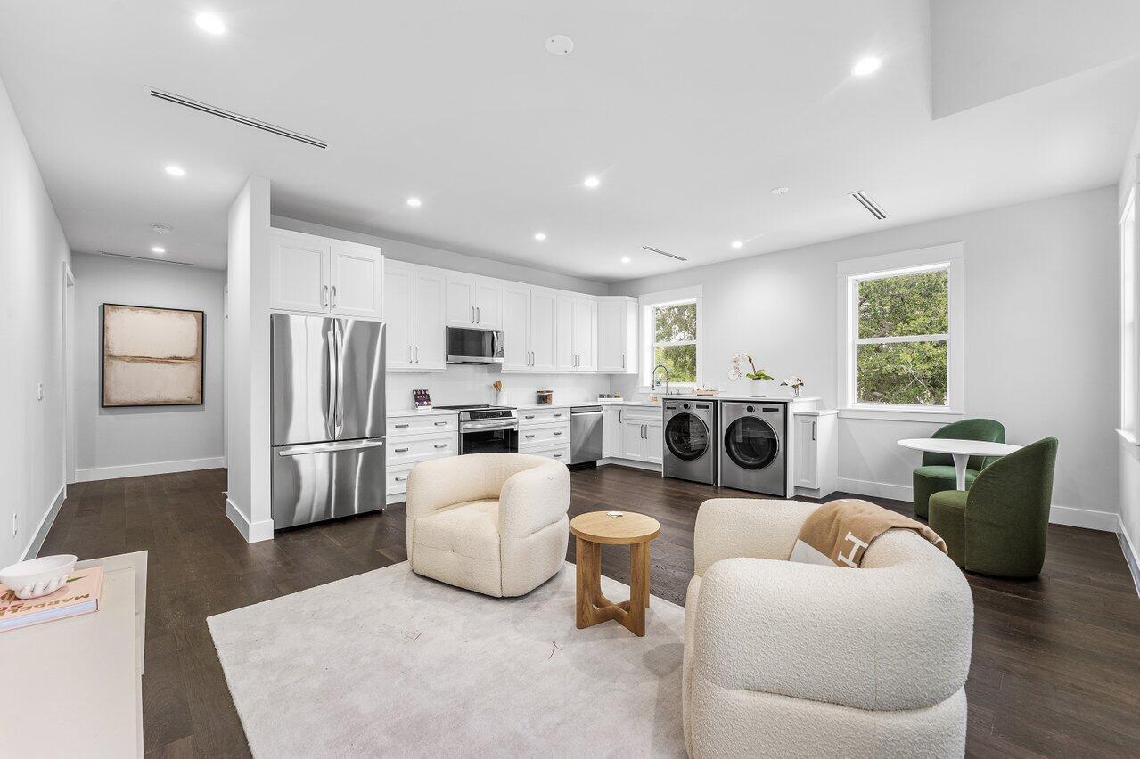 HIDDEN KEY NORTH - Residential