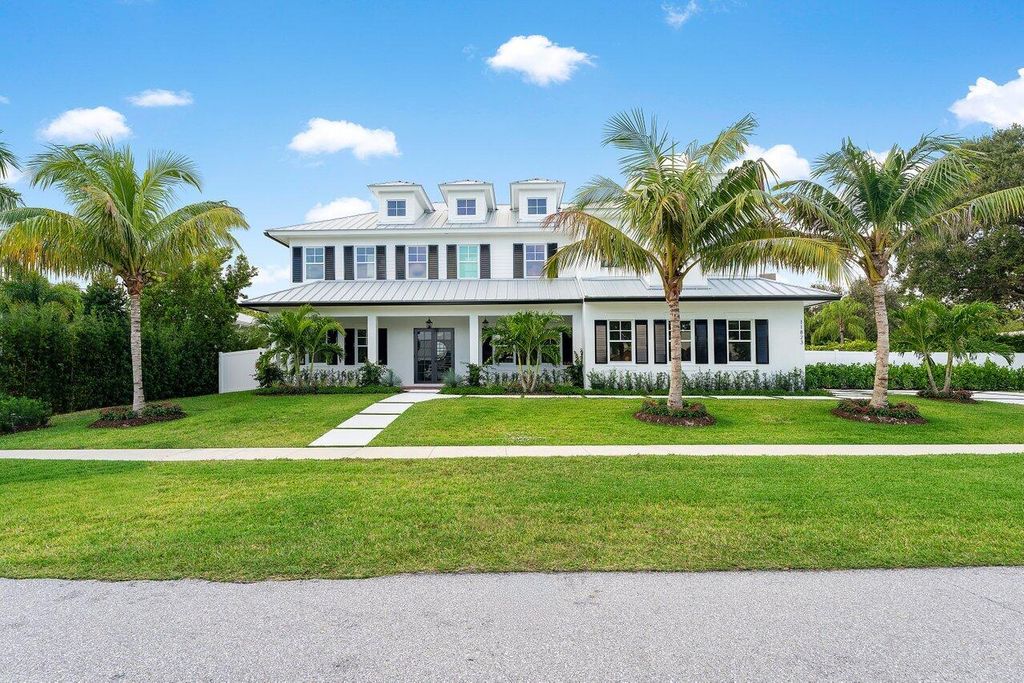 Photo of 11823 Lake Shore Place, North Palm Beach, FL 33408 (MLS # R11147801)