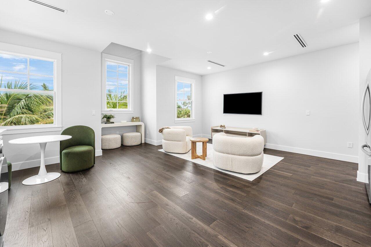 HIDDEN KEY NORTH - Residential