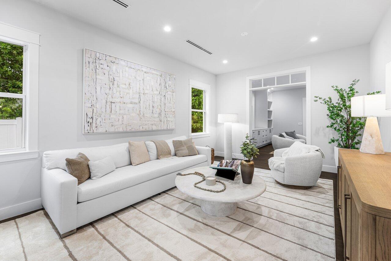 HIDDEN KEY NORTH - Residential