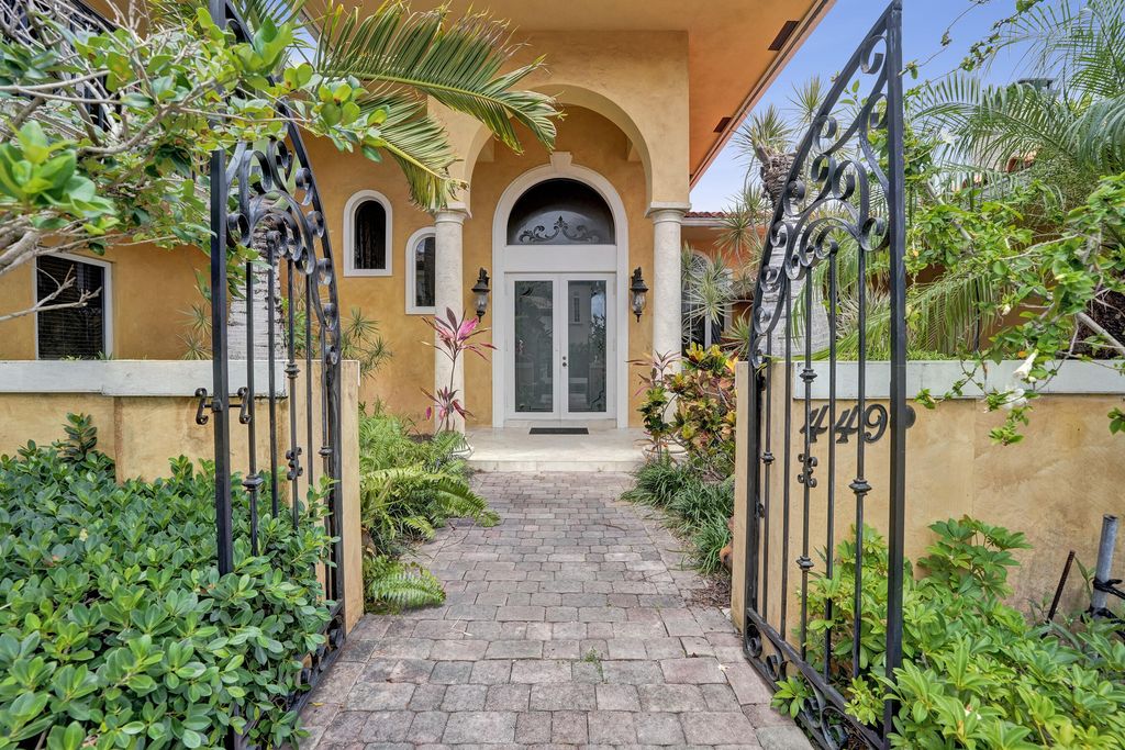 Photo of 449 Isle Of Palms Drive, Fort Lauderdale, FL 33301 (MLS # B26040661)
