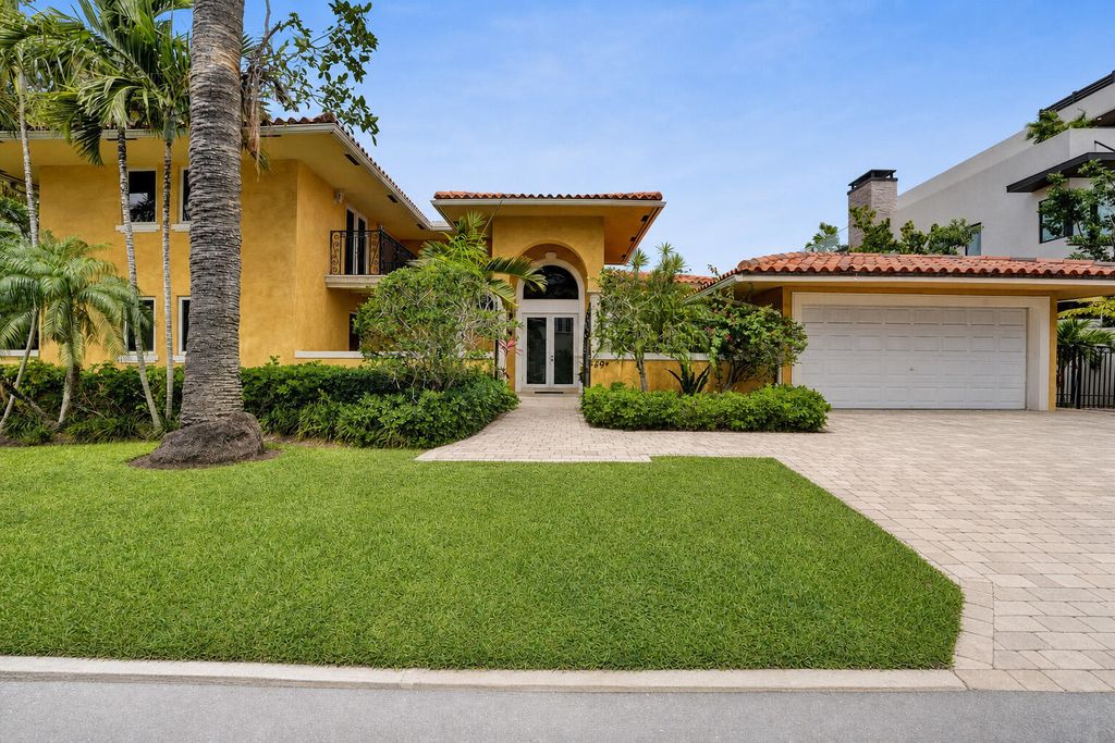 Photo of 449 Isle Of Palms Drive, Fort Lauderdale, FL 33301 (MLS # B26040661)
