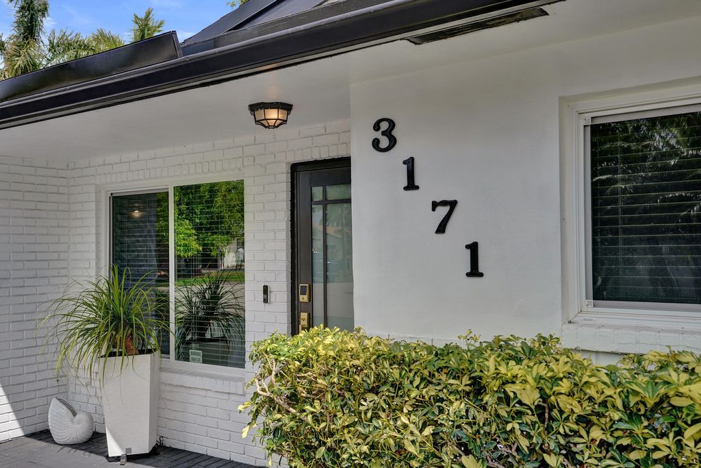 Photo of 3171 NW 69th Street, Fort Lauderdale, FL 33309 (MLS # B26013788)