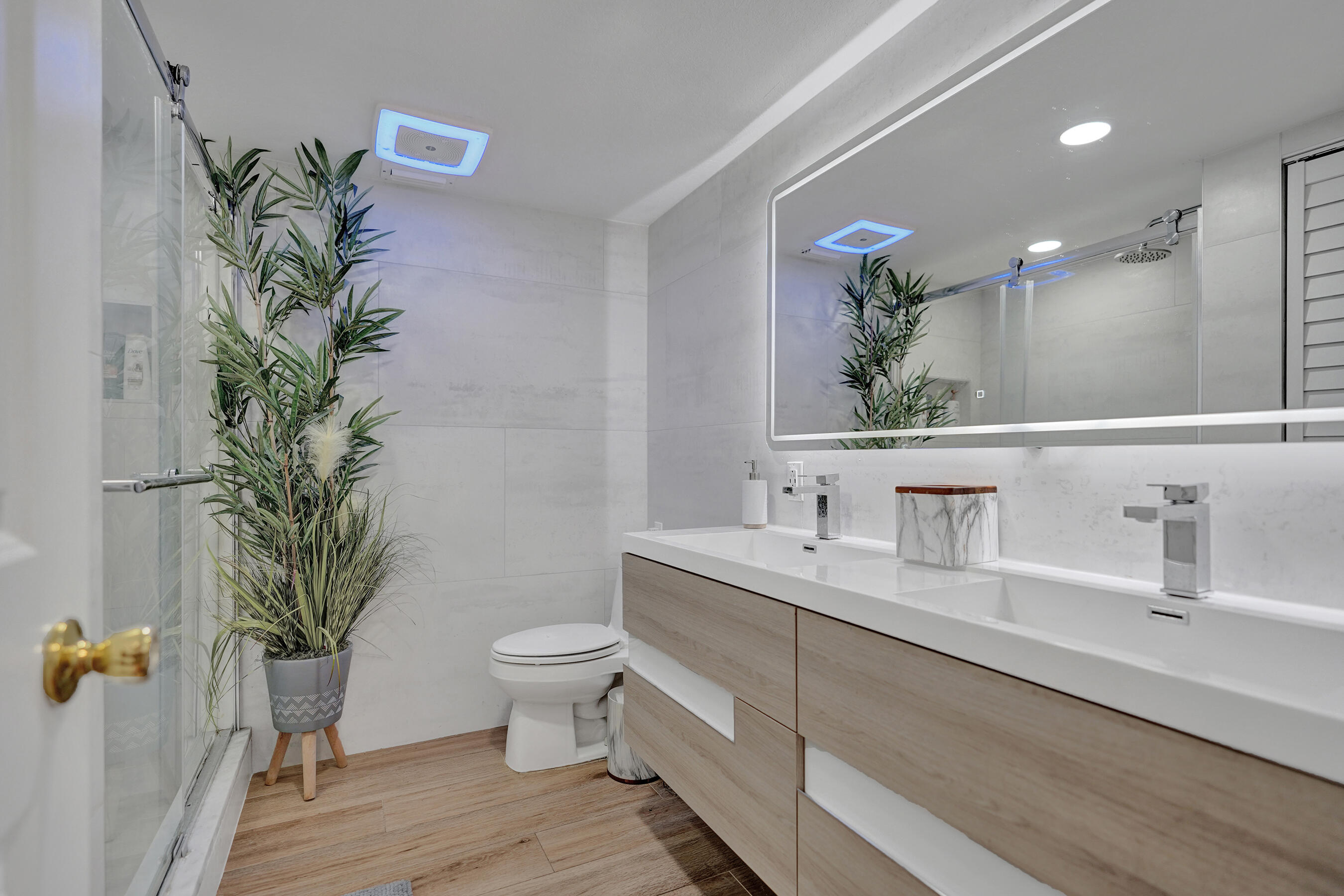 PALM AIRE VILLAGE 2ND SECTION - Residential