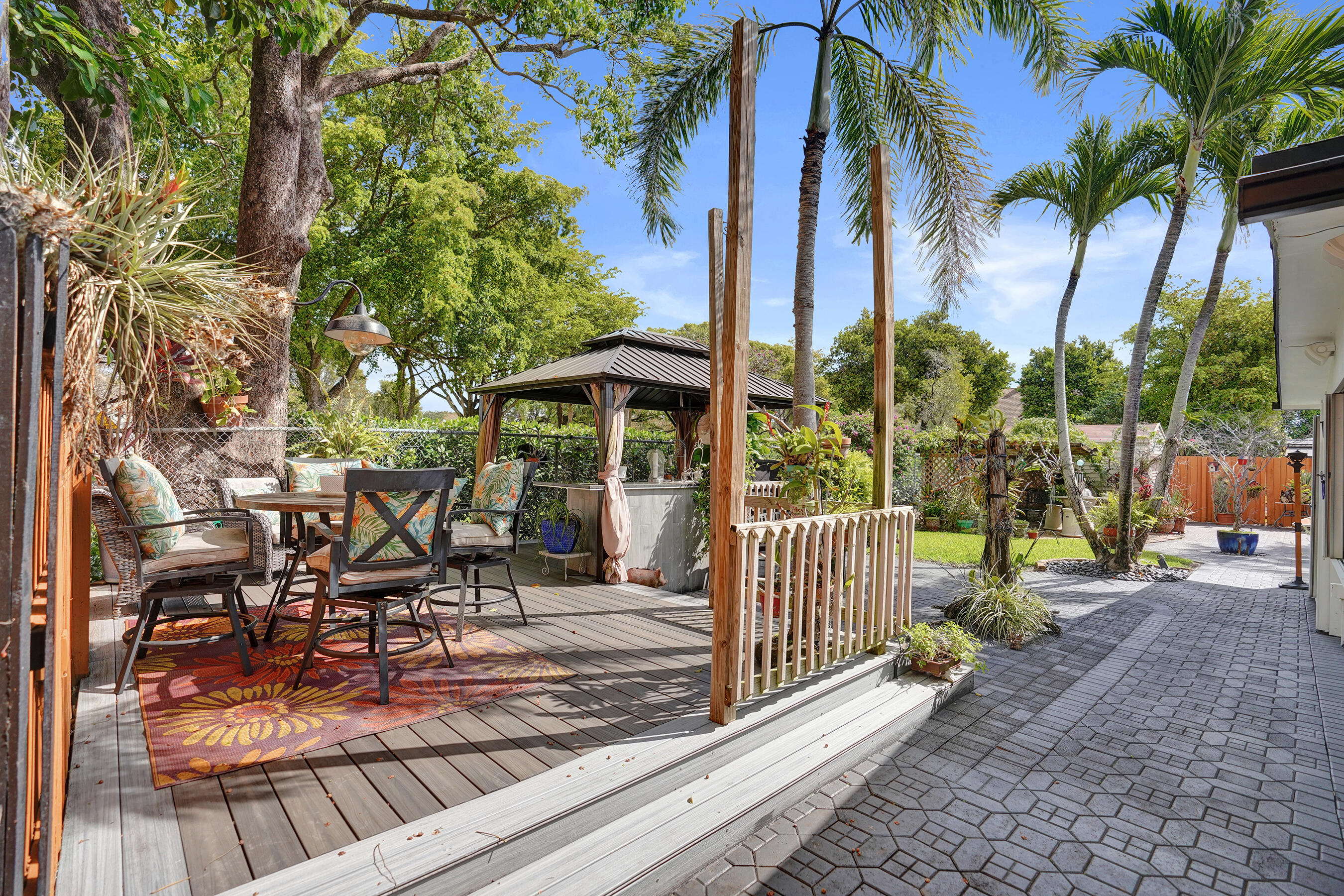 PALM AIRE VILLAGE 2ND SECTION - Residential