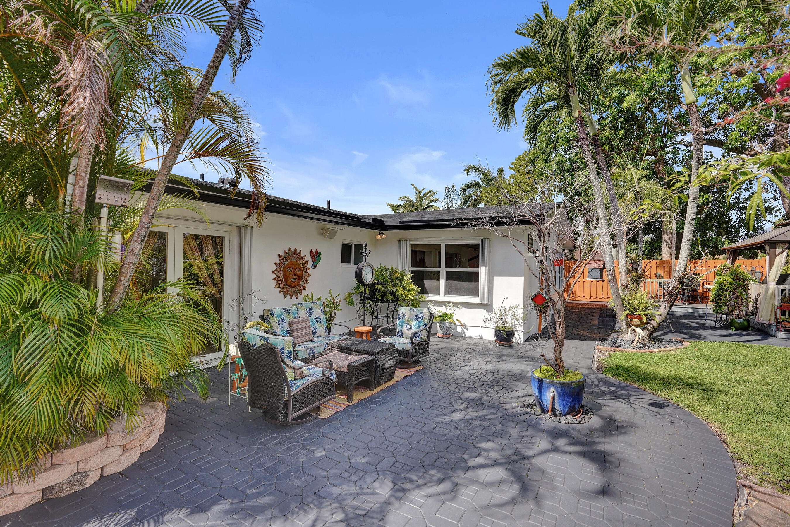 PALM AIRE VILLAGE 2ND SECTION - Residential