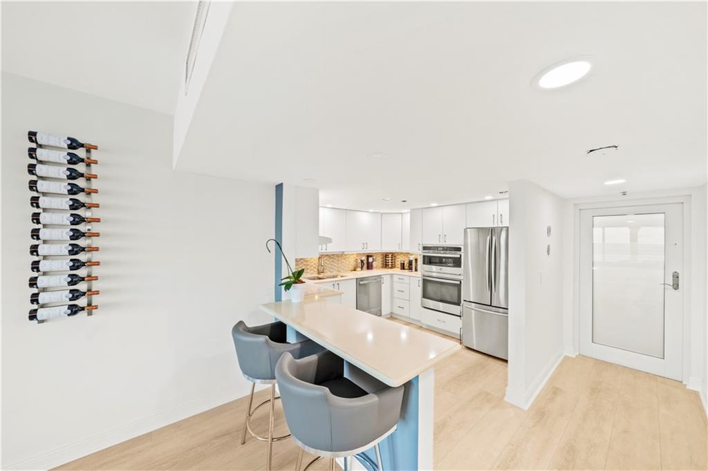 Wiltshire House Condo - Residential Lease