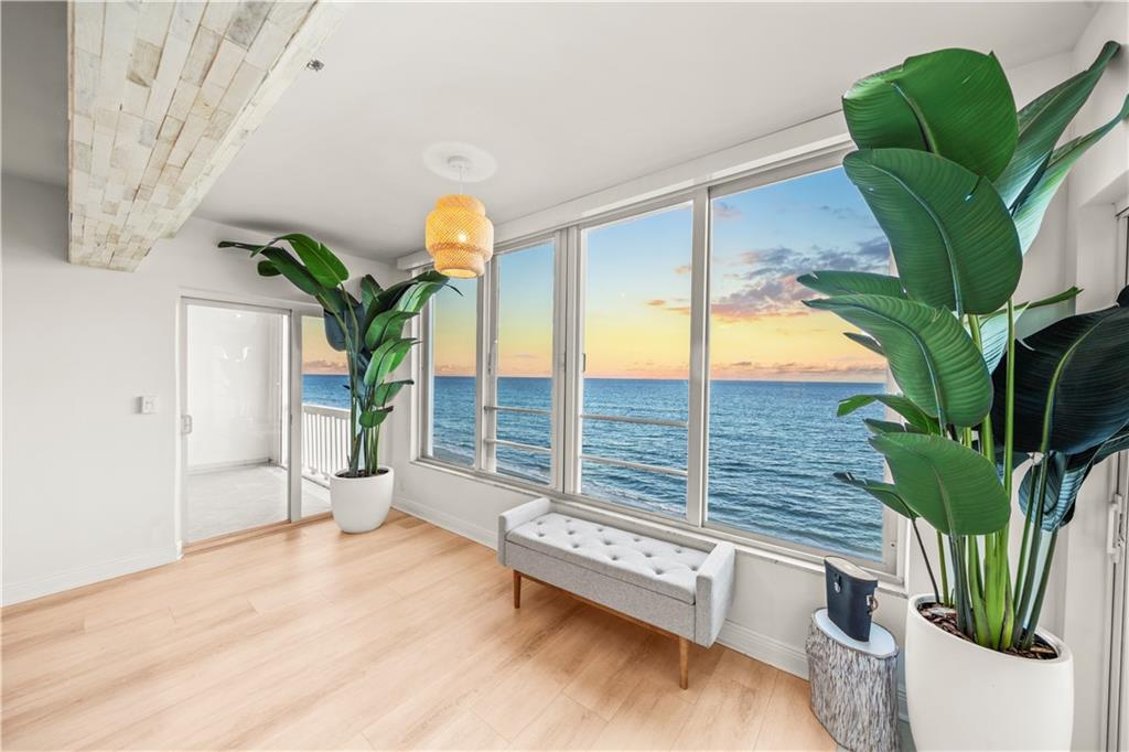 Wiltshire House Condo - Residential Lease