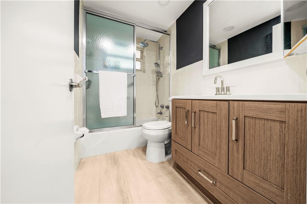 Wiltshire House Condo - Residential Lease