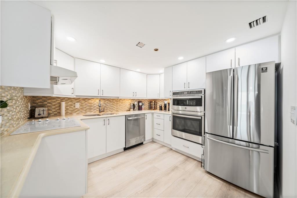 Wiltshire House Condo - Residential Lease