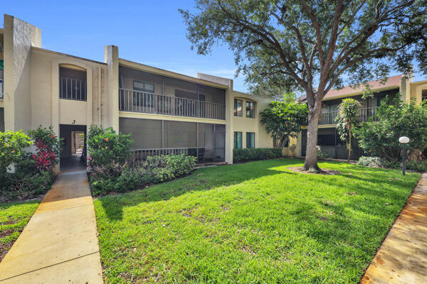 PINES OF JUPITER/TEQUESTA CONDO - Residential Lease