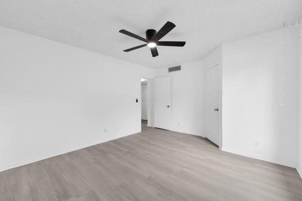PINES OF JUPITER/TEQUESTA CONDO - Residential Lease