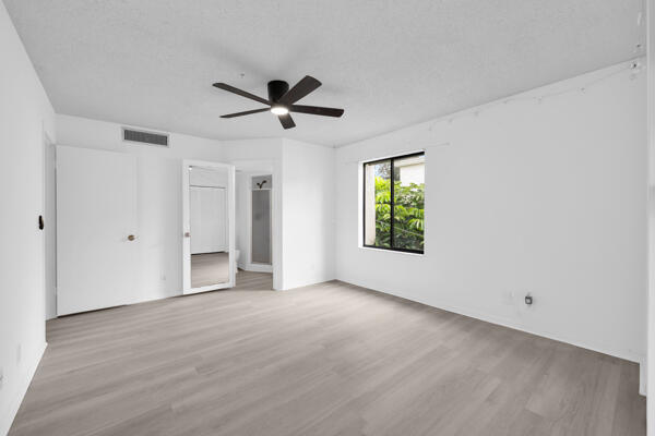 PINES OF JUPITER/TEQUESTA CONDO - Residential Lease