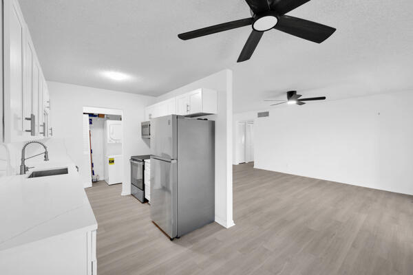 PINES OF JUPITER/TEQUESTA CONDO - Residential Lease