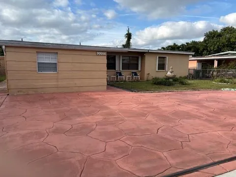 1251 W 61st Pl, Hialeah, FL MLS: F10499722