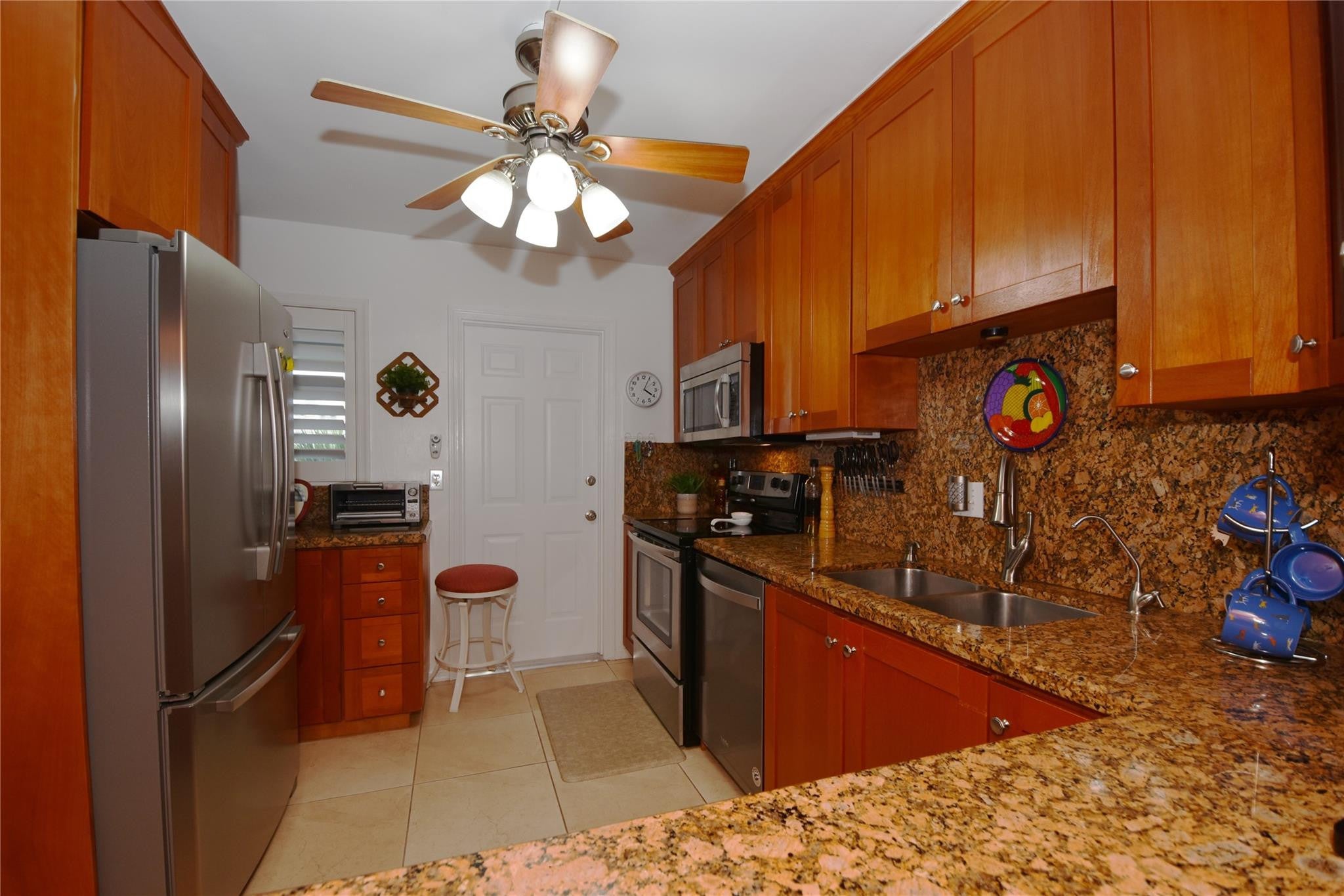 3111 NE 51st Street 405c