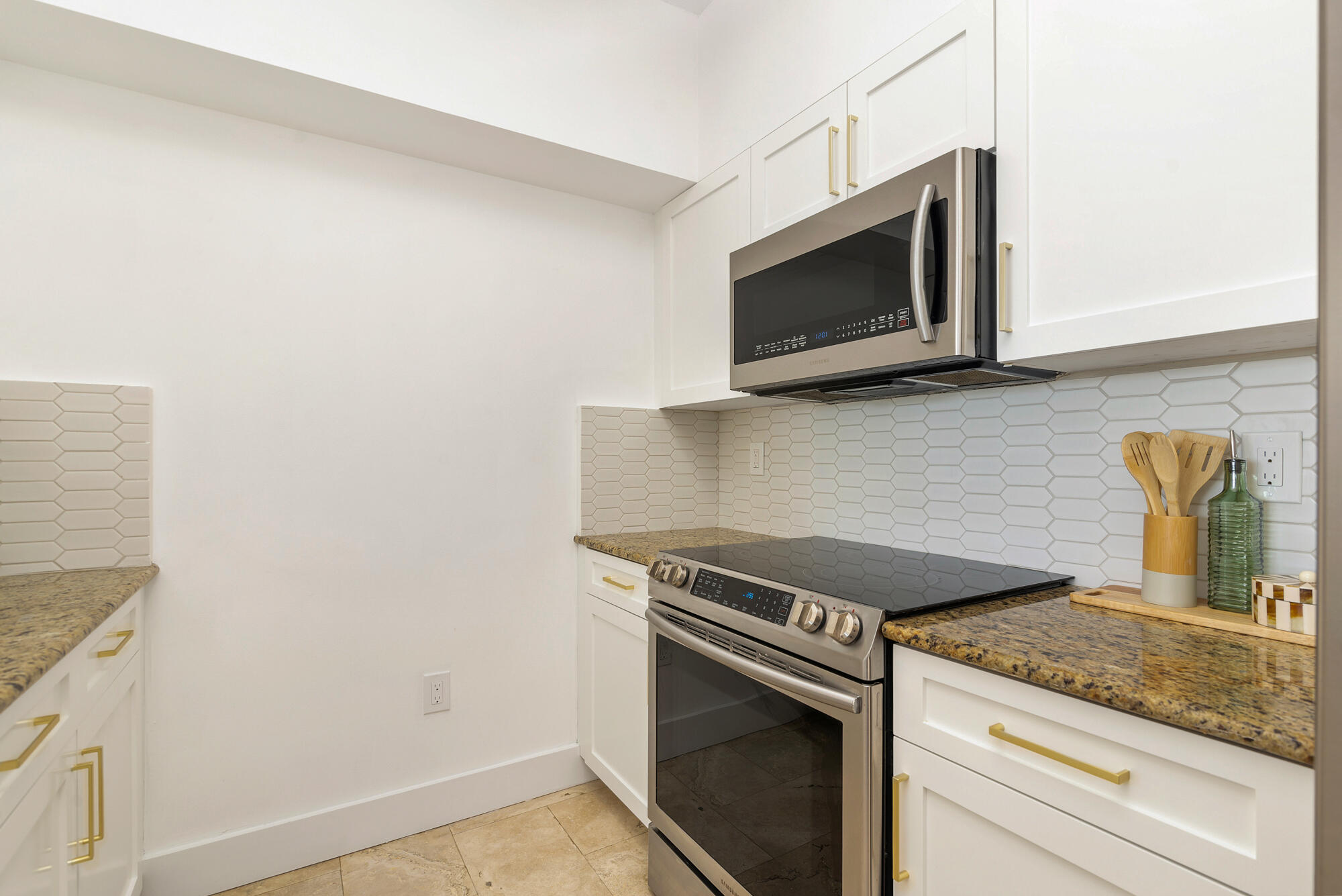 MONTECITO PALM BEACH CONDO - Residential