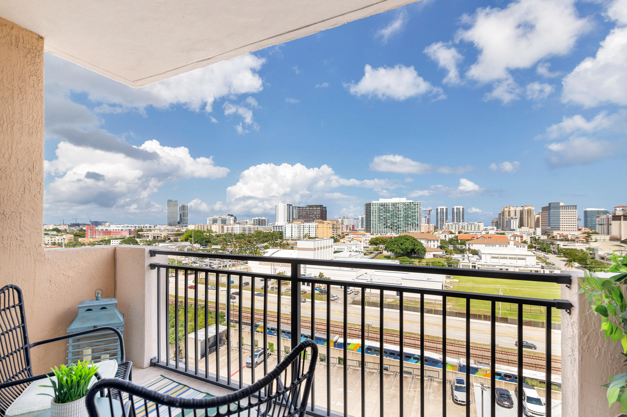 MONTECITO PALM BEACH CONDO - Residential