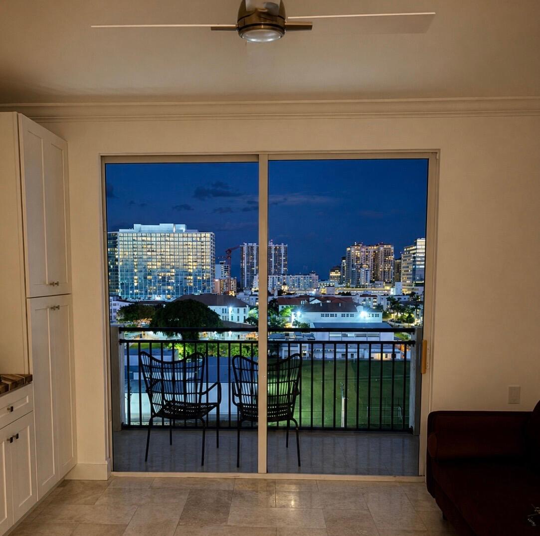 MONTECITO PALM BEACH CONDO - Residential