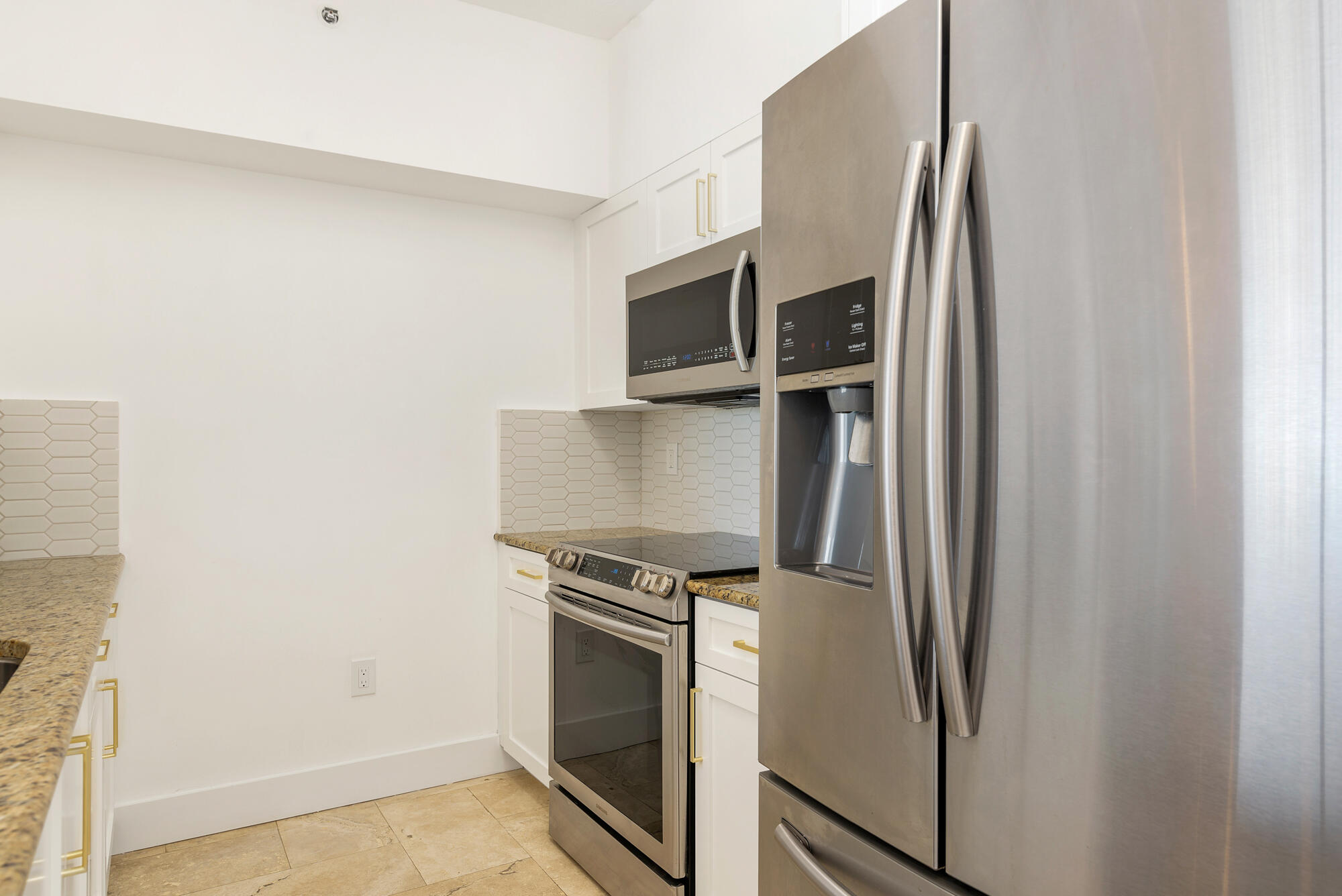 MONTECITO PALM BEACH CONDO - Residential