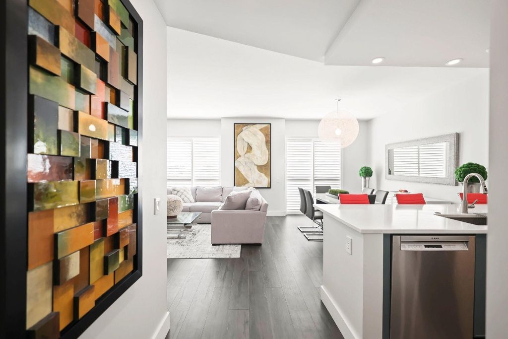 Photo of 2631 NE 14th Avenue #304, Wilton Manors, FL 33334 (MLS # F10545740)