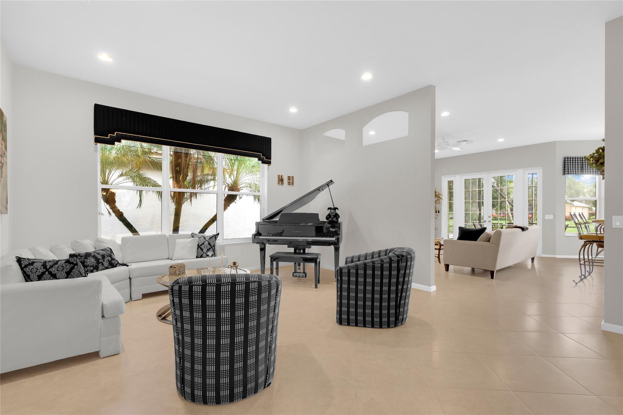 Valencia Isles 03 - Residential