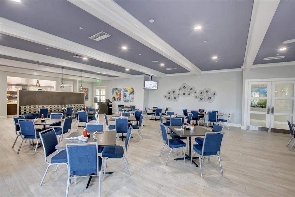 Valencia Isles 03 - Residential