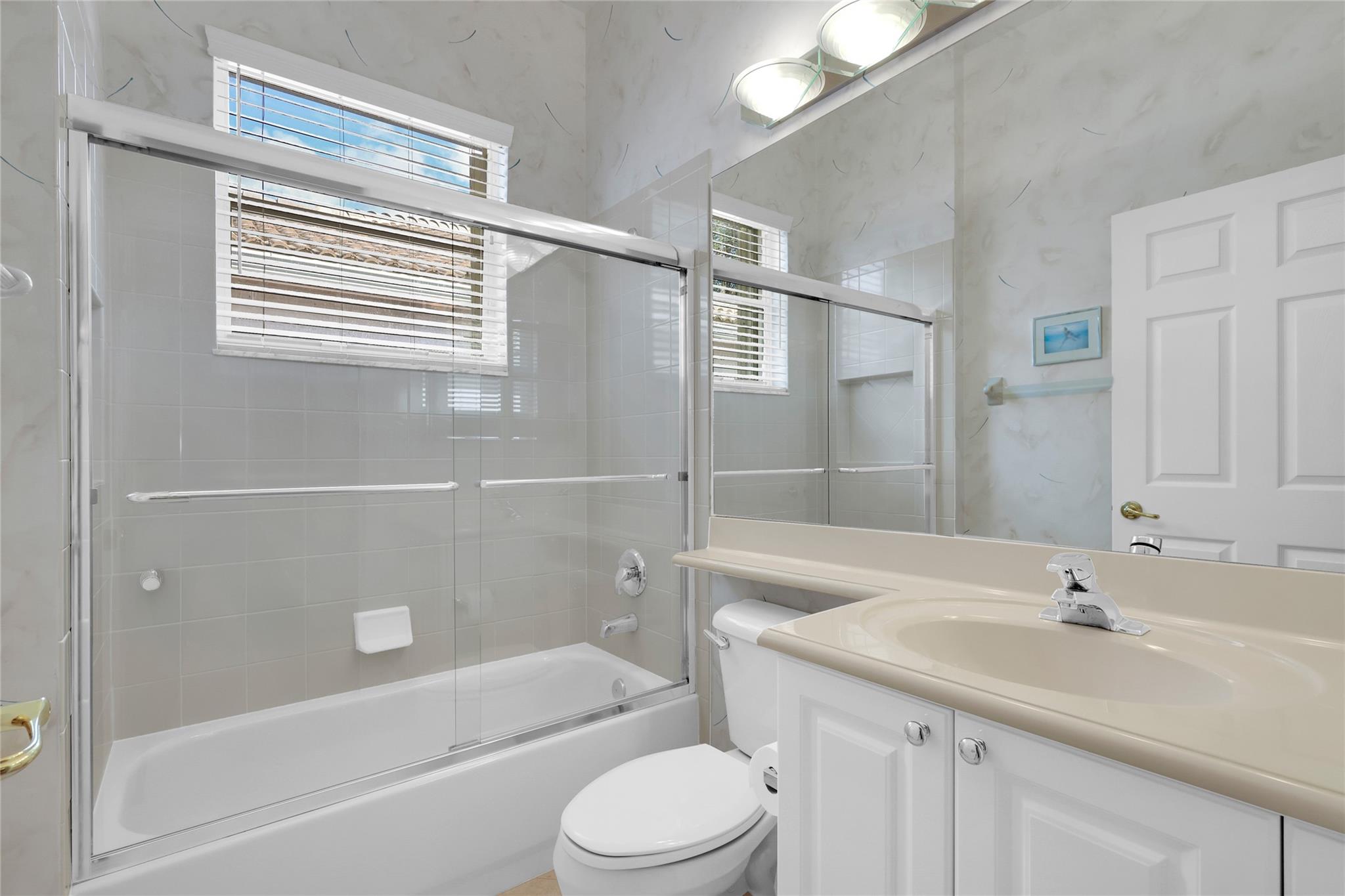 Valencia Isles 03 - Residential