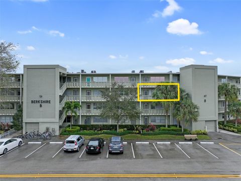 Tiny photo for 3034 Berkshire B #3034, Deerfield Beach, FL 33442 (MLS # F10550937)
