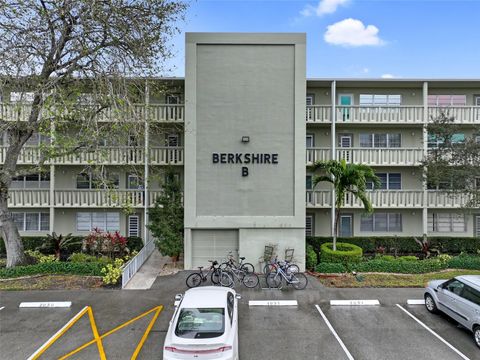 Tiny photo for 3034 Berkshire B #3034, Deerfield Beach, FL 33442 (MLS # F10550937)