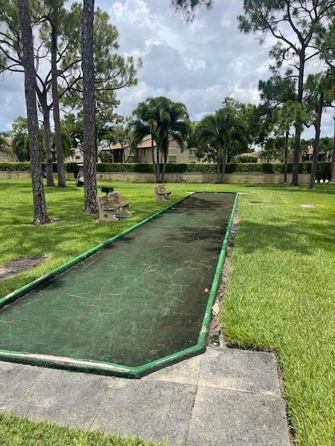 PINE RIDGE NORTH VILLAGE III CONDO - Residential