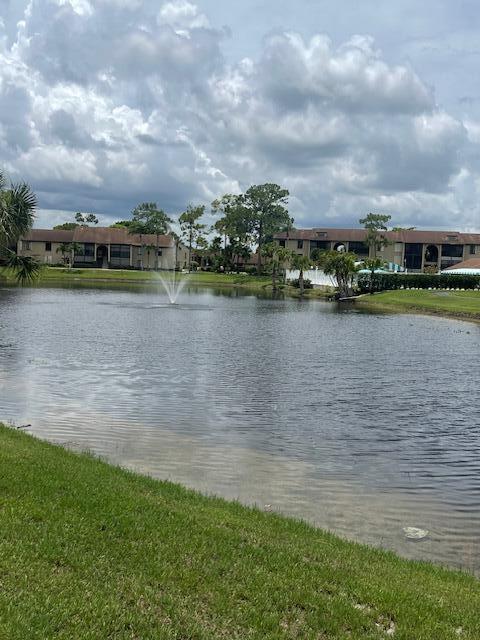 PINE RIDGE NORTH VILLAGE III CONDO - Residential