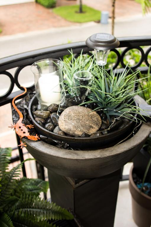 HARBOUR OAKS - Residential Lease