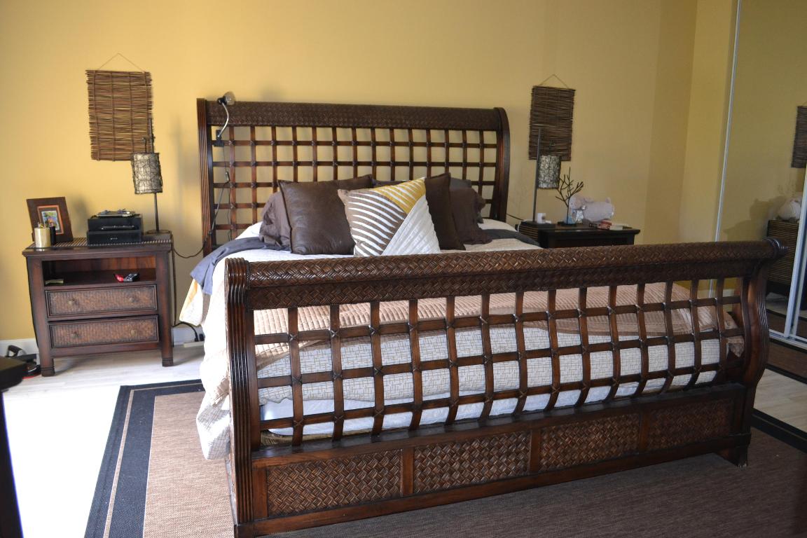 HARBOUR OAKS - Residential Lease