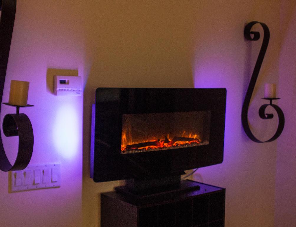 HARBOUR OAKS - Residential Lease