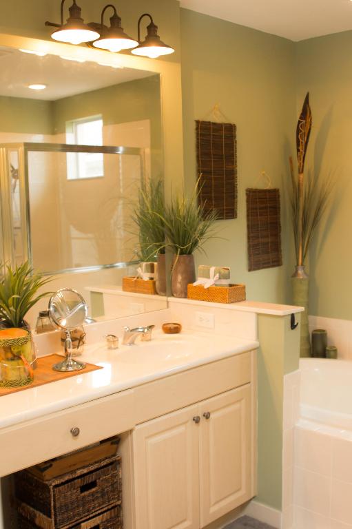 HARBOUR OAKS - Residential Lease