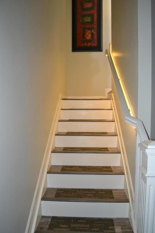 HARBOUR OAKS - Residential Lease