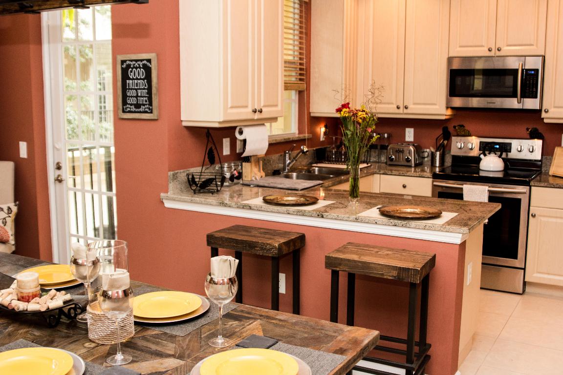 HARBOUR OAKS - Residential Lease