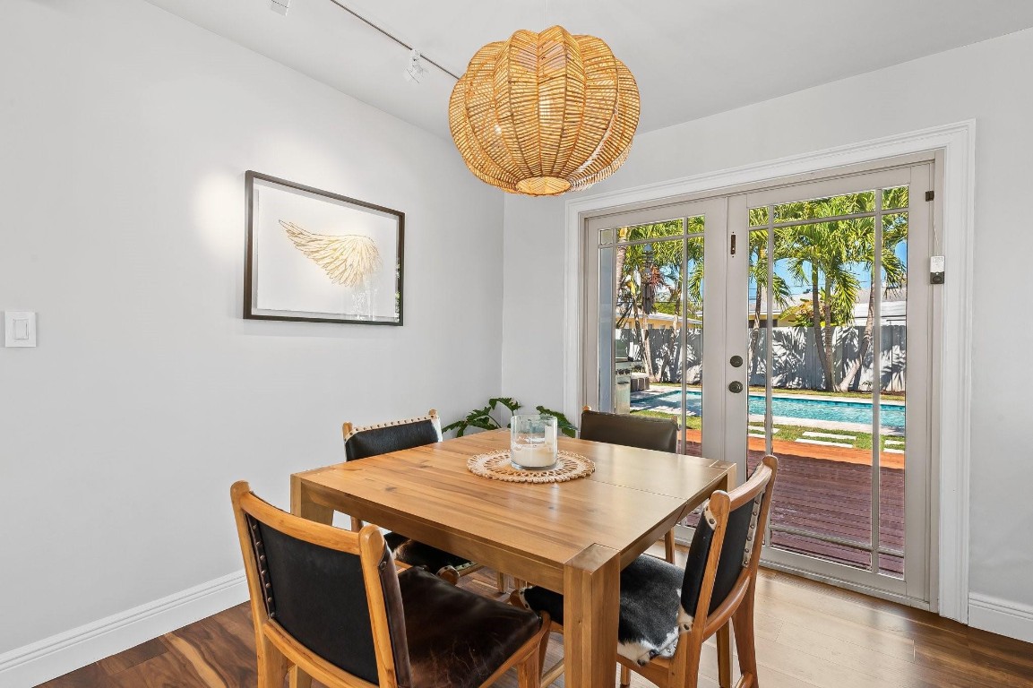 Coral Point - Residential