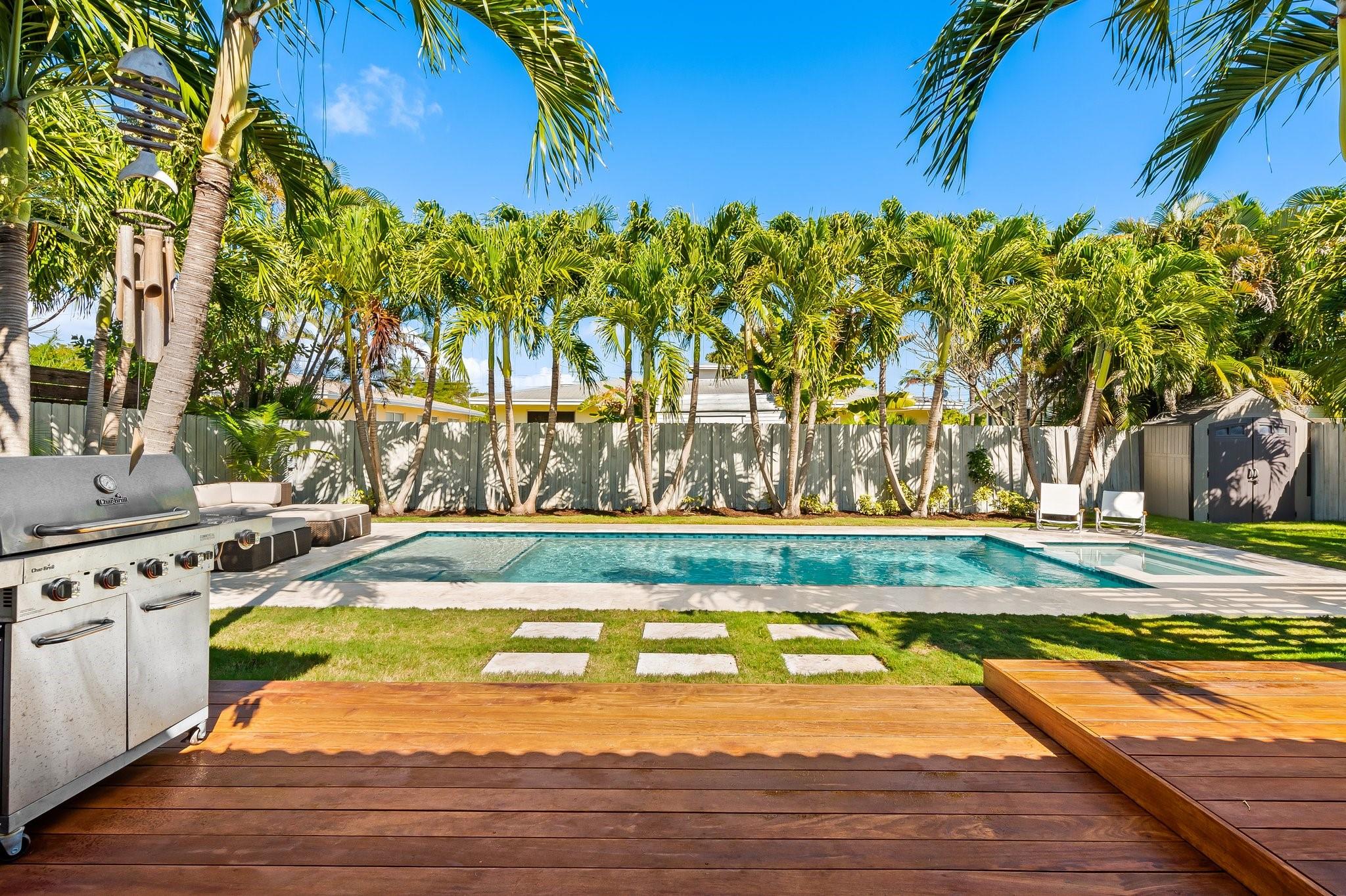 Coral Point - Residential