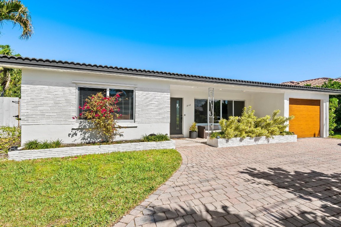 Coral Point - Residential