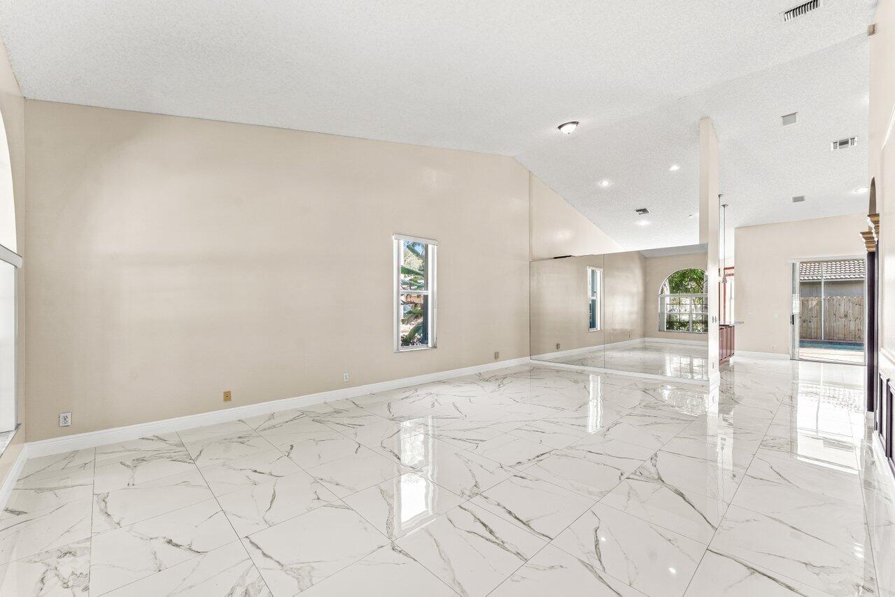 PARKWOOD IX - Residential Lease